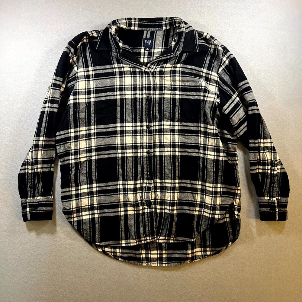 GAP Flannel Shirt Womens Medium Black White Plaid Collared Button Up Casual
